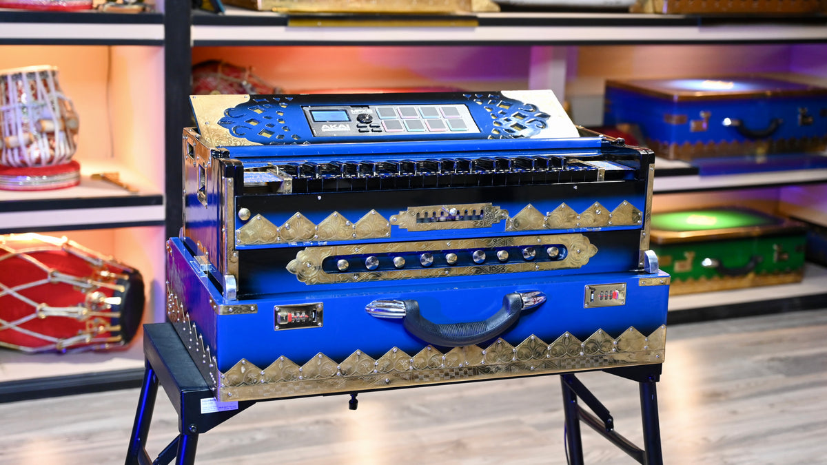 Black Blue 3-Line 9 Scale-Harmonium Sampler