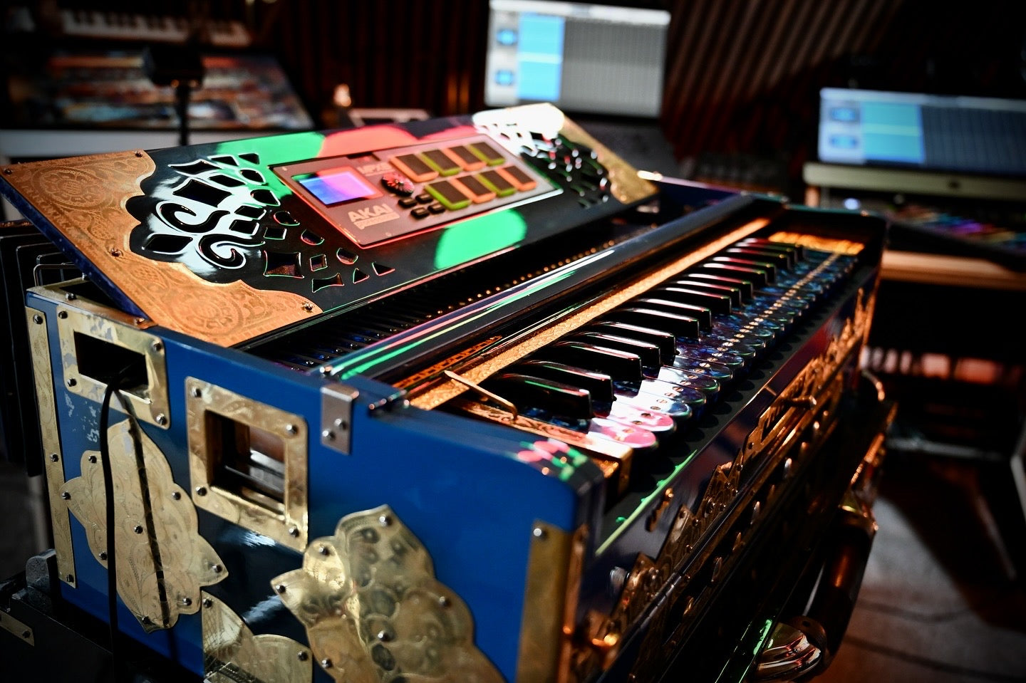 Dark Blue 5X Scale Changer Harmonium + Sampler