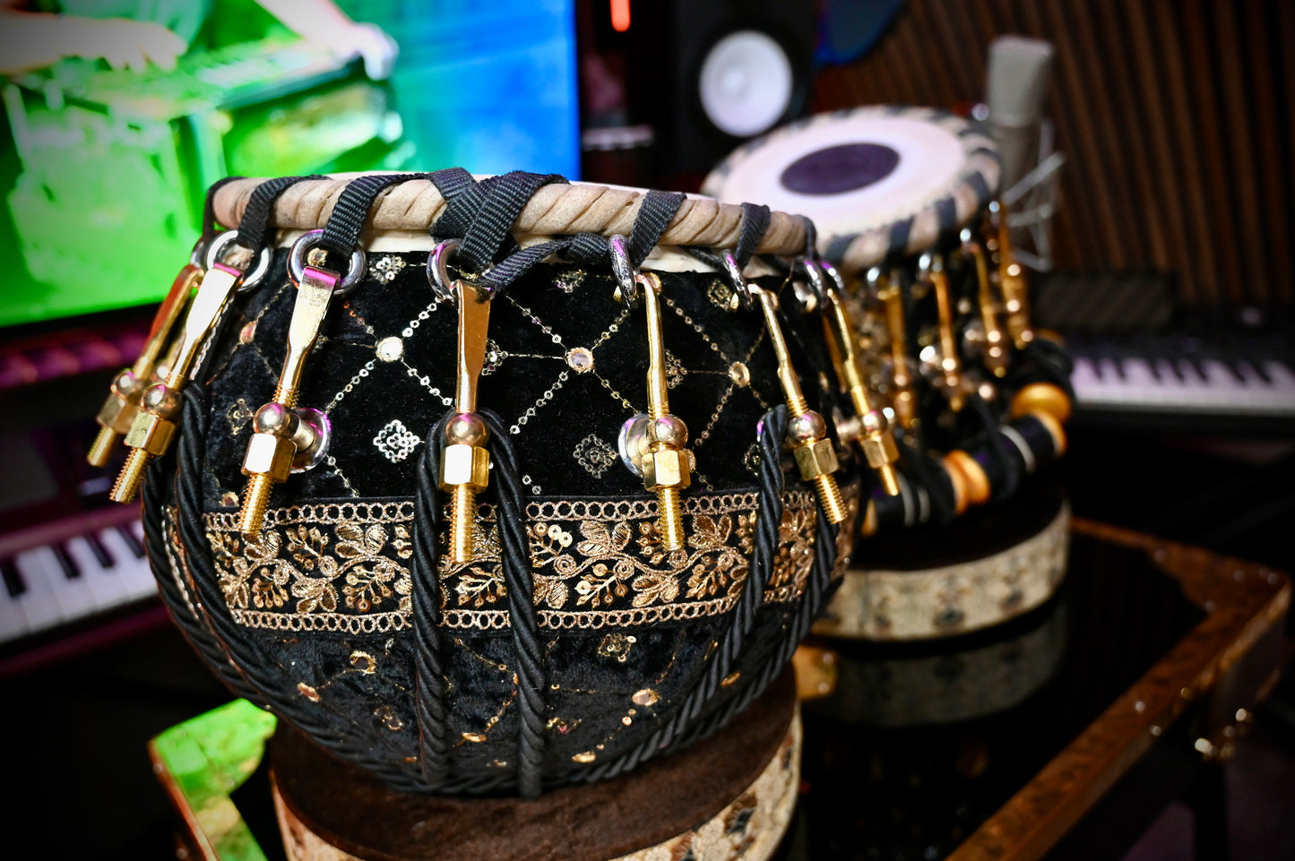 Handcrafted Elegance — The Golden Black Tabla by Jamal Music Store
