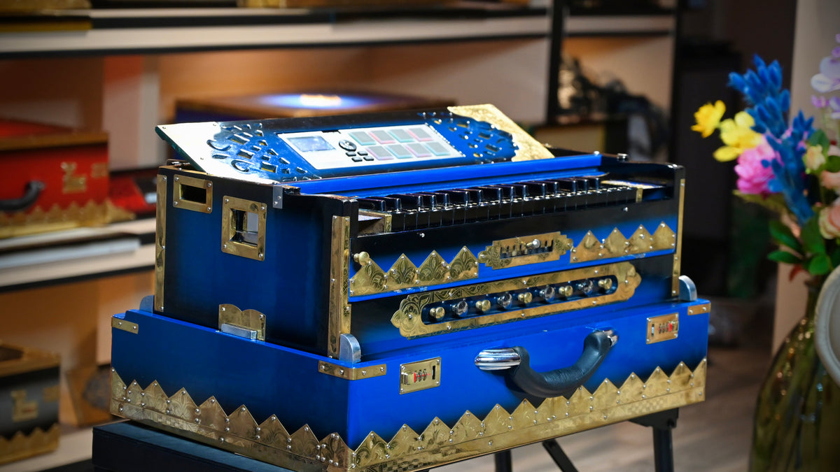 Black Blue 3-Line 9 Scale-Harmonium Sampler