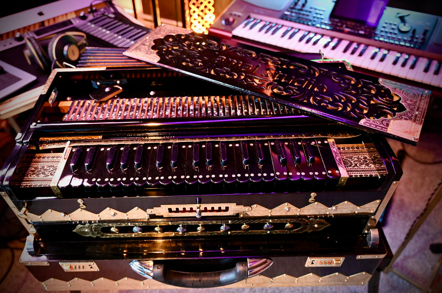 Royal Black Gold Harmonium – 3X 9 Reed Handmade Edition