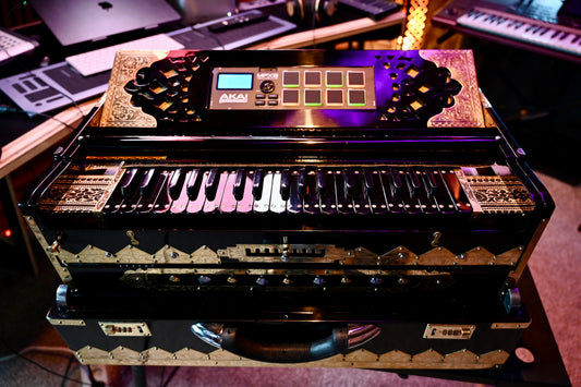 Royal Black Gold Harmonium – 3X 792 Taals Edition