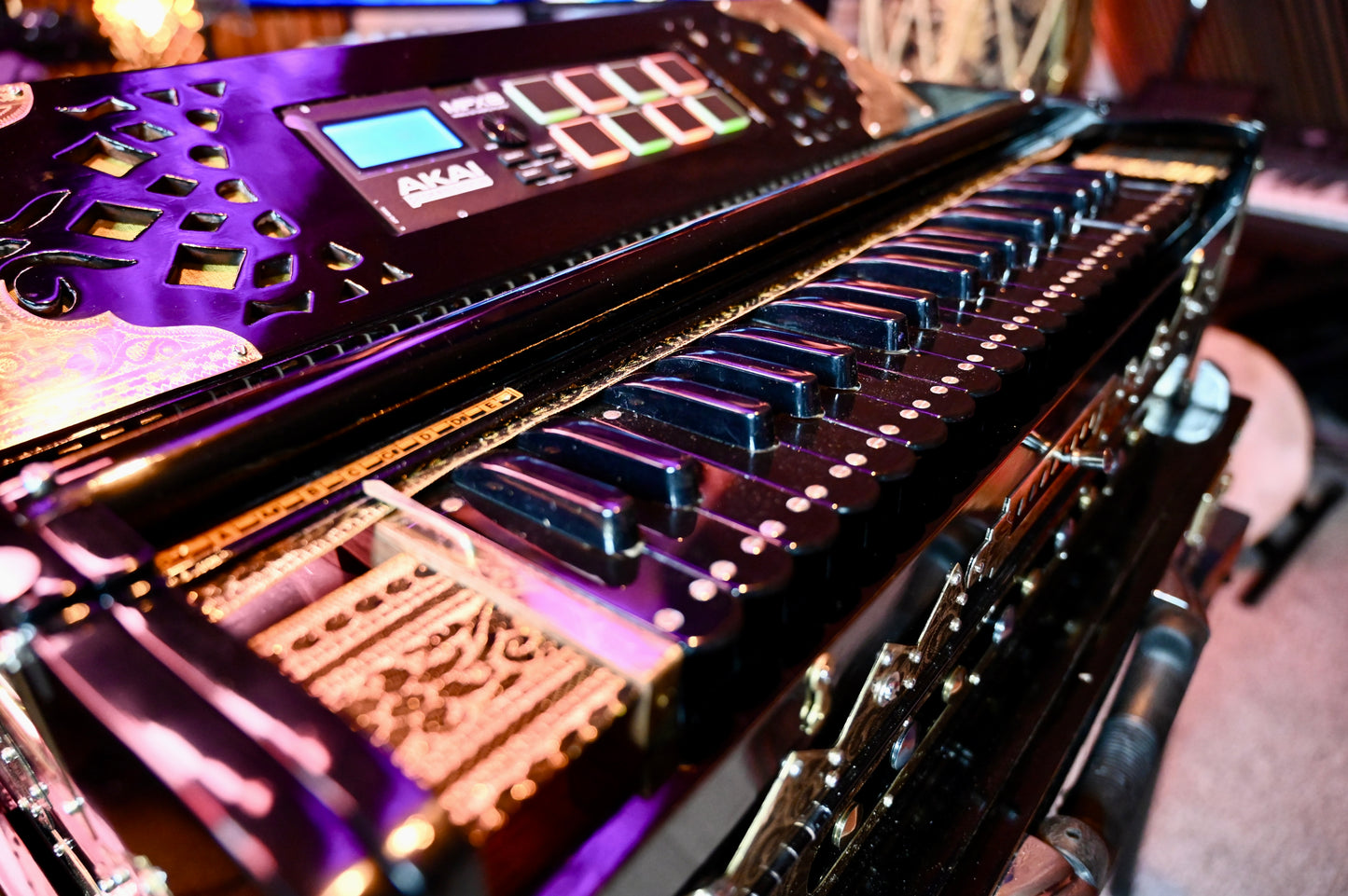 Royal Black Gold Harmonium – 3X 792 Taals Edition