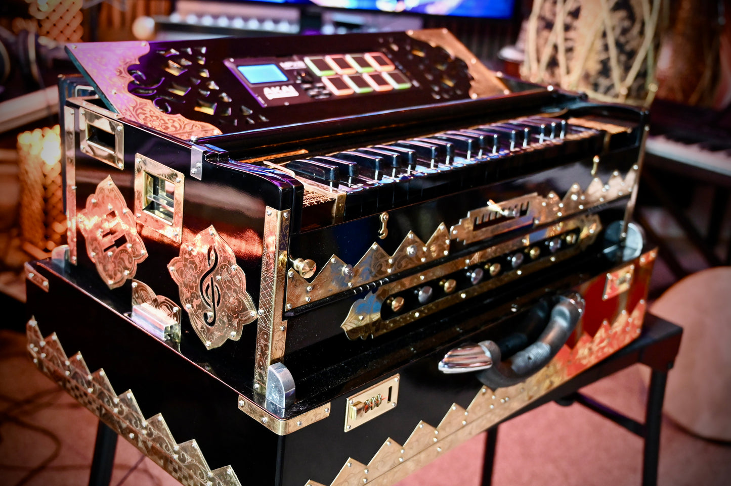 Royal Black Gold Harmonium – 3X 792 Taals Edition