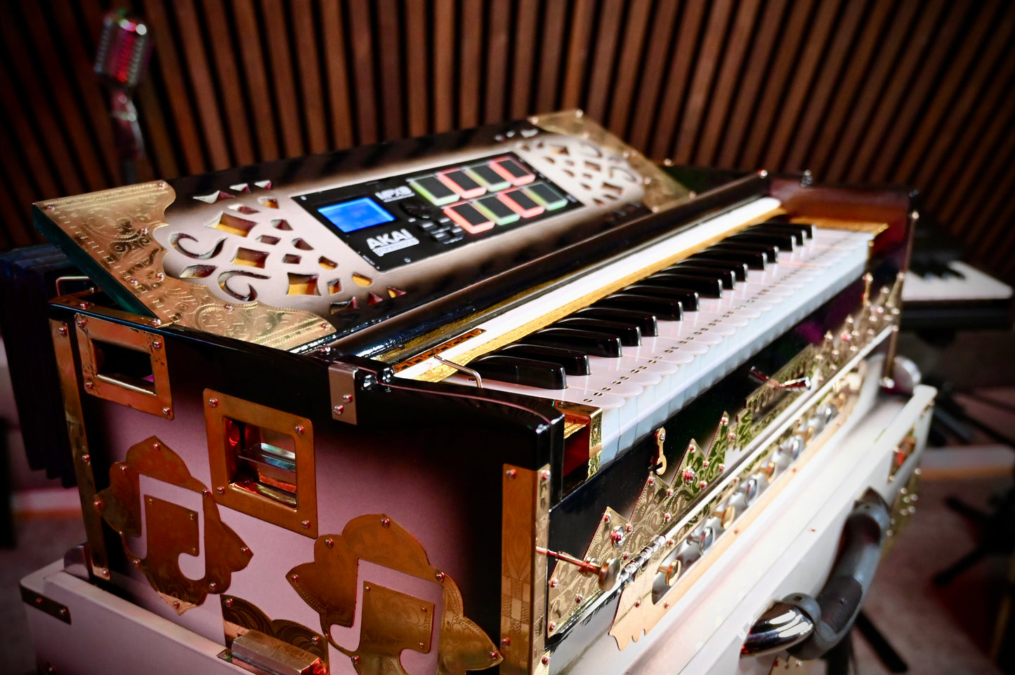 Dark White 3X Scale Changer Harmonium + Sampler
