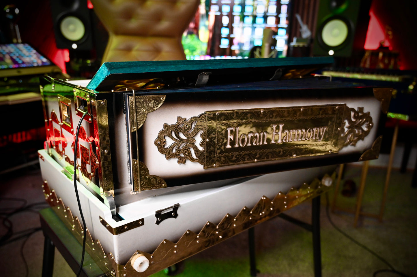 Dark White 3X Scale Changer Harmonium + Sampler