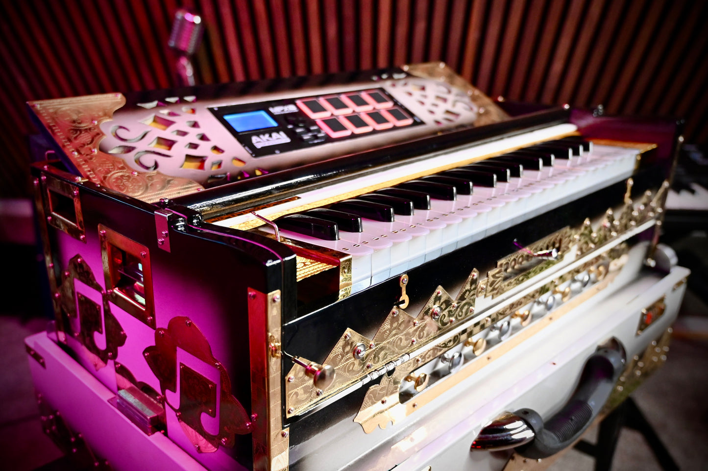 Dark White 3X Scale Changer Harmonium + Sampler